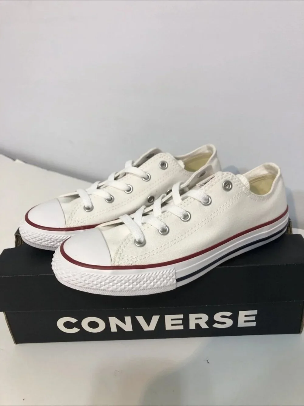 Converse CTAS White Lace Up Canvas Sneakers 3J256 Sz Youth Unisex 3 EUR 35